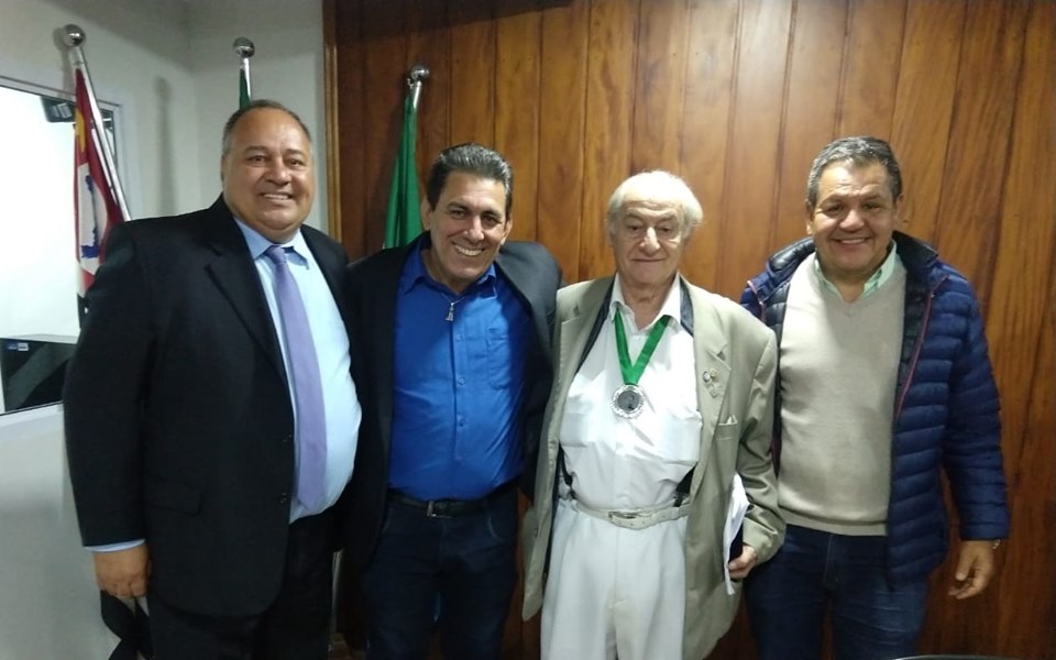 Vereador Abner Segura, José Pedro Cornélio presidente do Instituto Apoio Brasil, médico William Abraão Saad e o vereador Túlio Camargo.